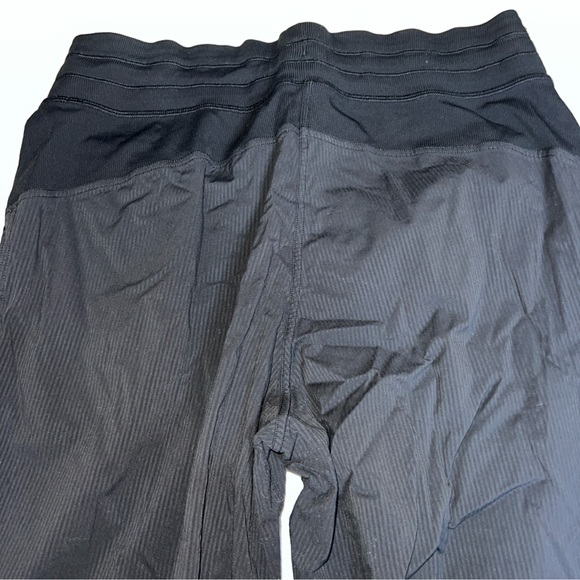 lululemon athletica Black&Charcoal Joggers size 12 - Picture 4 of 6